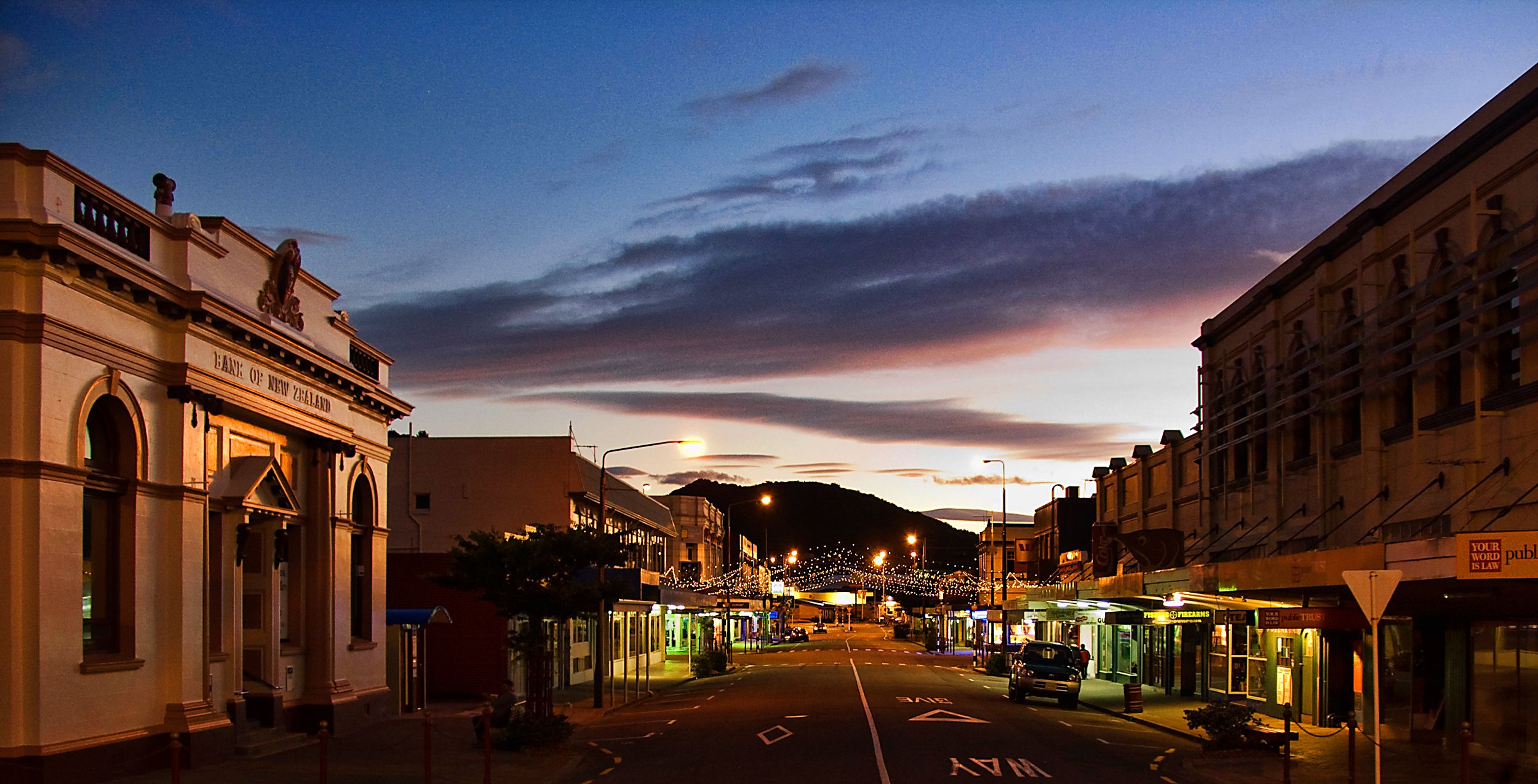 This town small. Small Town. Small Town Street. Small Town Panorama Street USA. Йормарк.